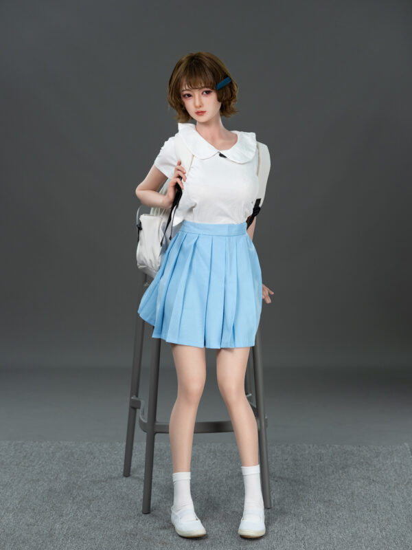 Mass stock silicone dolls